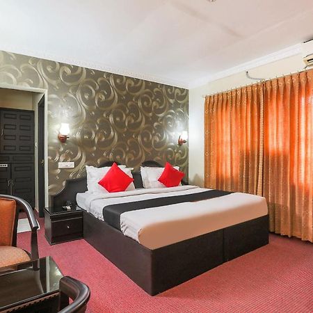 Capital O72337 Hotel Konkan Tadka Mumbai Exterior photo