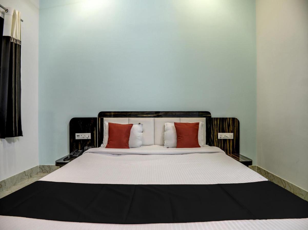 Capital O72337 Hotel Konkan Tadka Mumbai Exterior photo