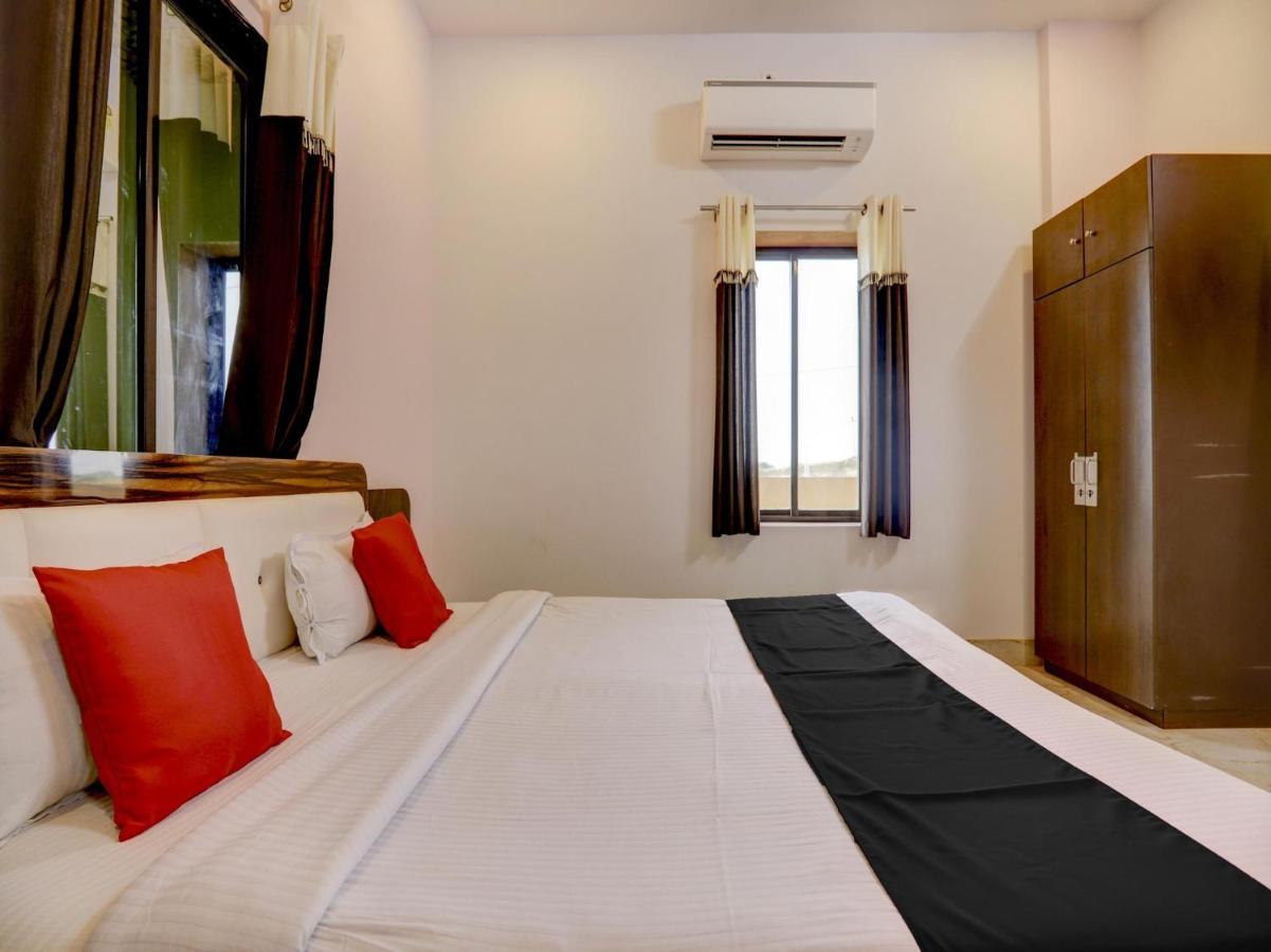 Capital O72337 Hotel Konkan Tadka Mumbai Exterior photo