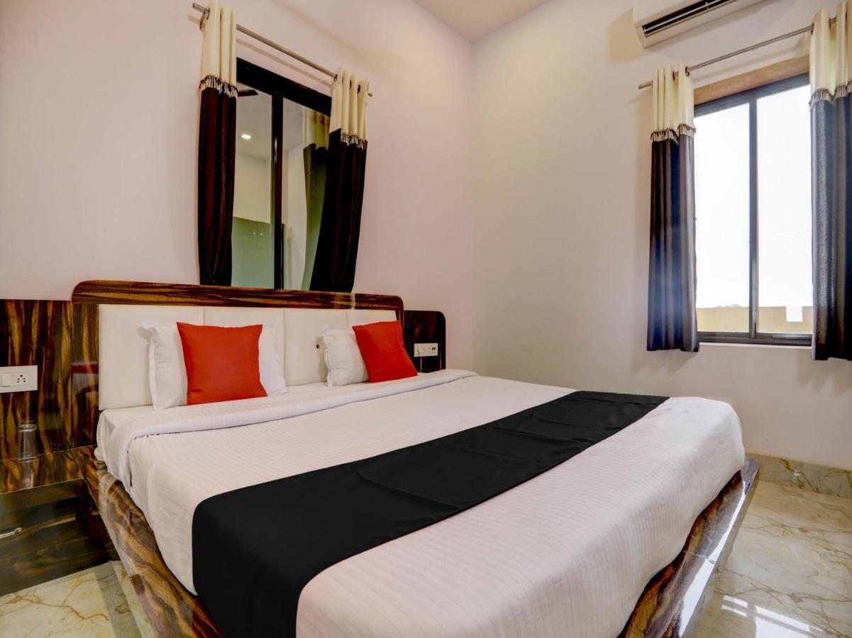 Capital O72337 Hotel Konkan Tadka Mumbai Exterior photo