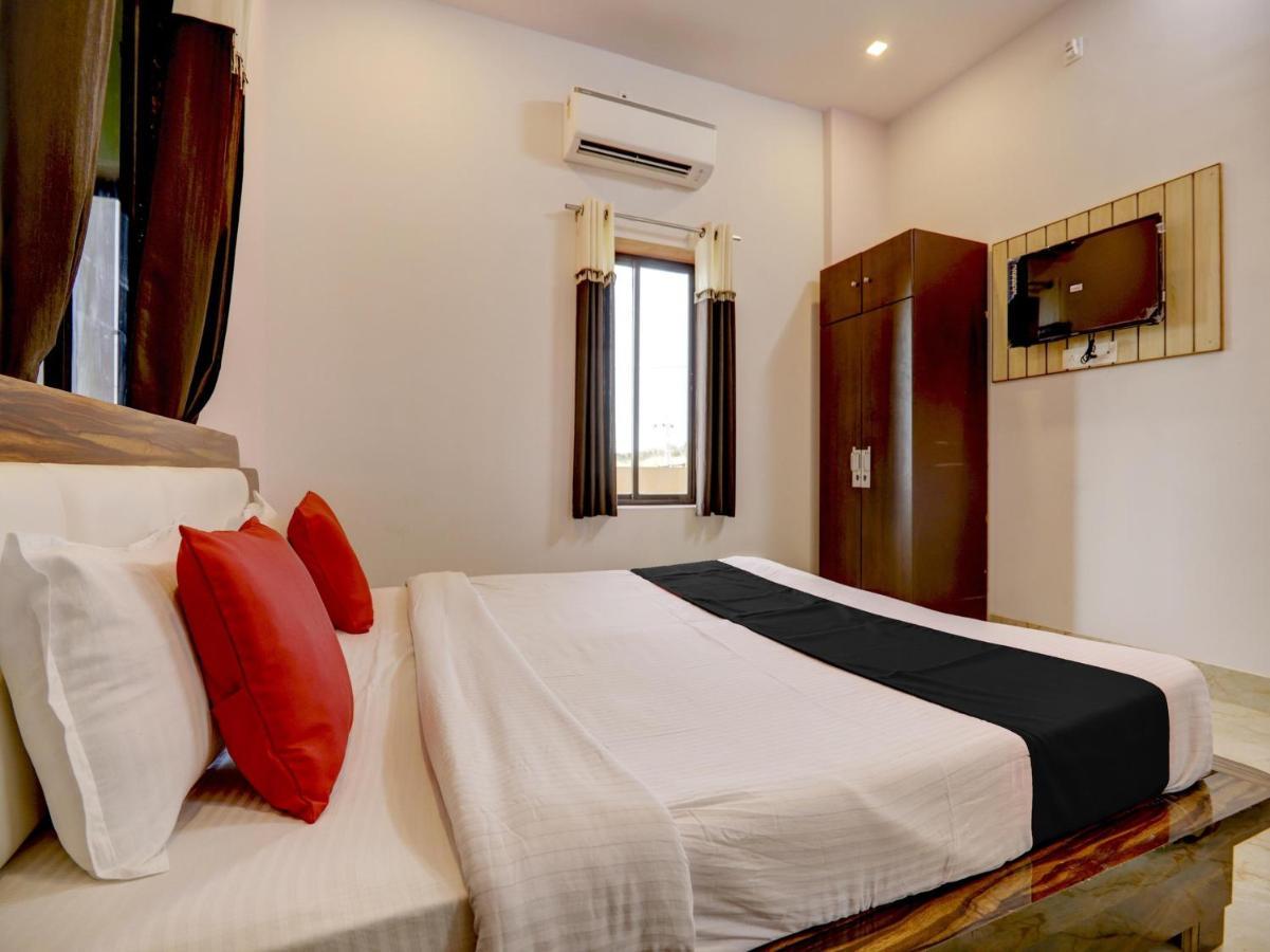 Capital O72337 Hotel Konkan Tadka Mumbai Exterior photo